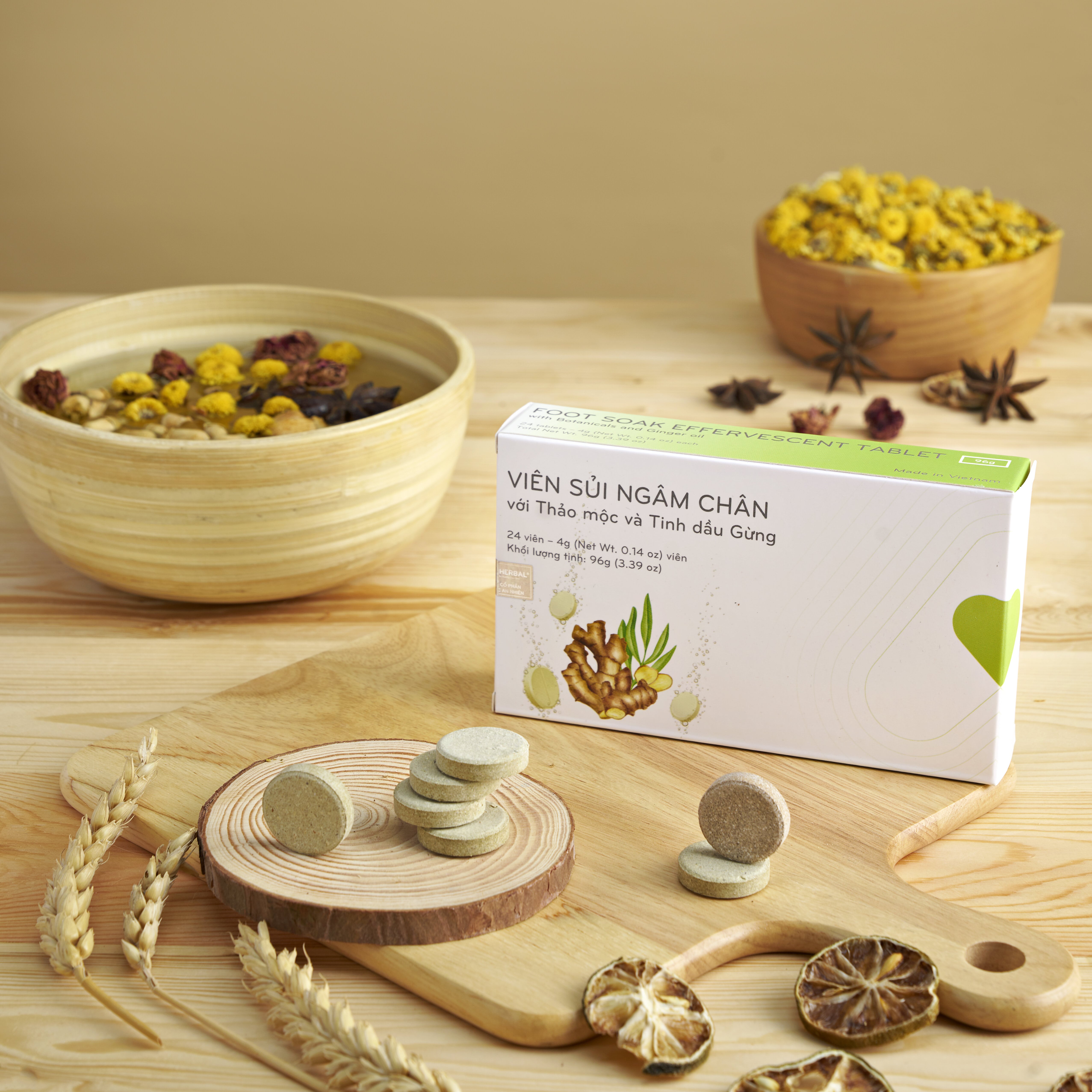 Viên sủi ngâm chân Thảo mộc và Tinh dầu Gừng